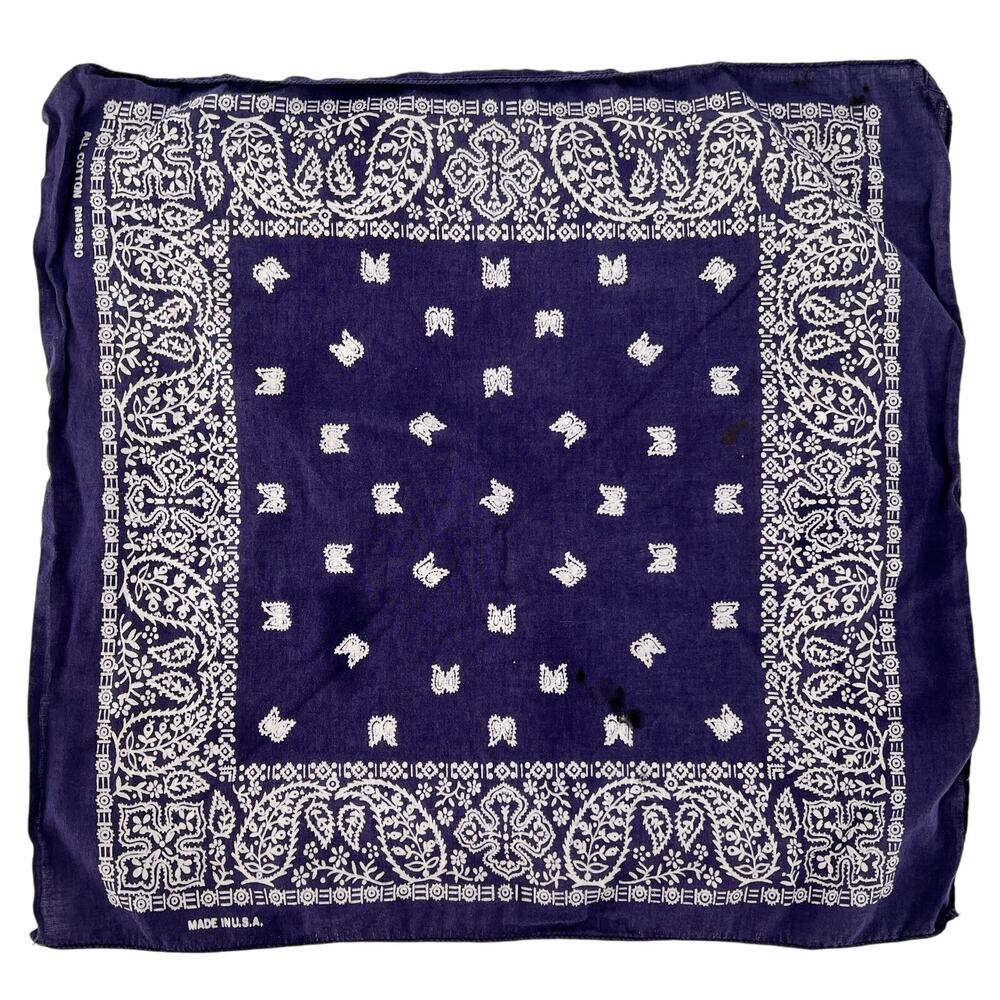 Vintage Bandana Navy Blue Paisley Western 80s 1980s Rn 13960 Made in USA